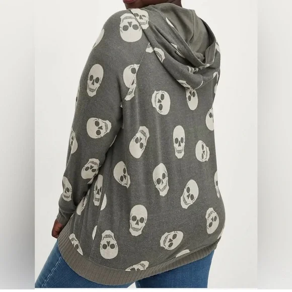 Torrid Gray Skull Pattern Women's Hoodie - Picture 1 of 2